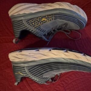 Hoka, mens gray blue Bondi 6, 12.5 wide. Great Condition.